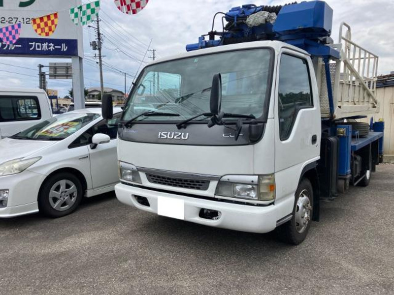 ISUZU　ELF