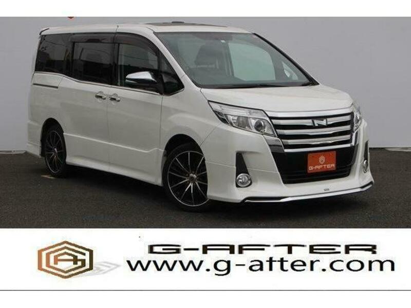 TOYOTA　NOAH