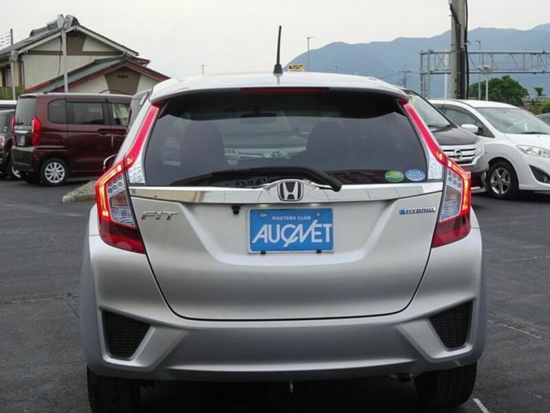 FIT HYBRID-4