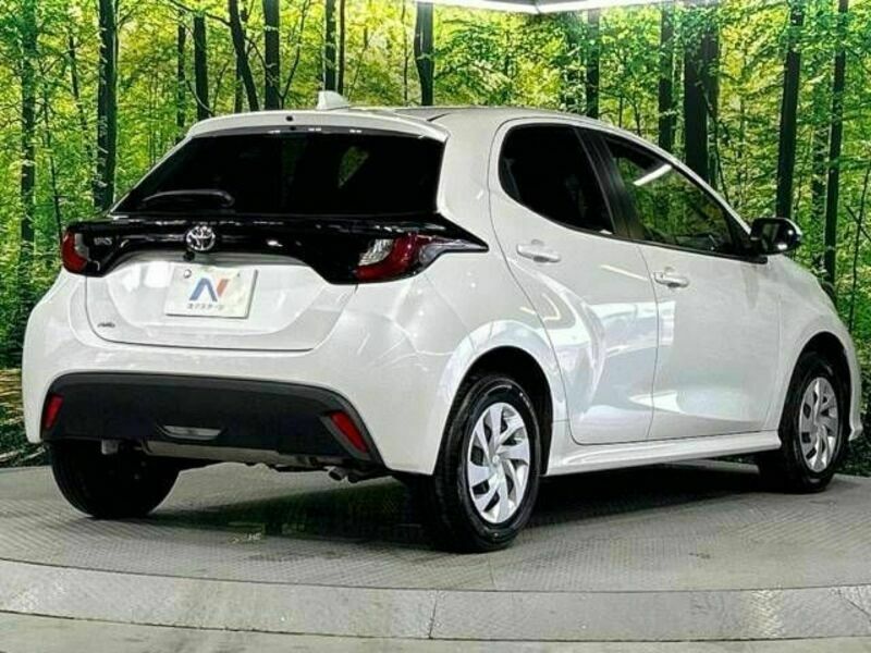 YARIS-17