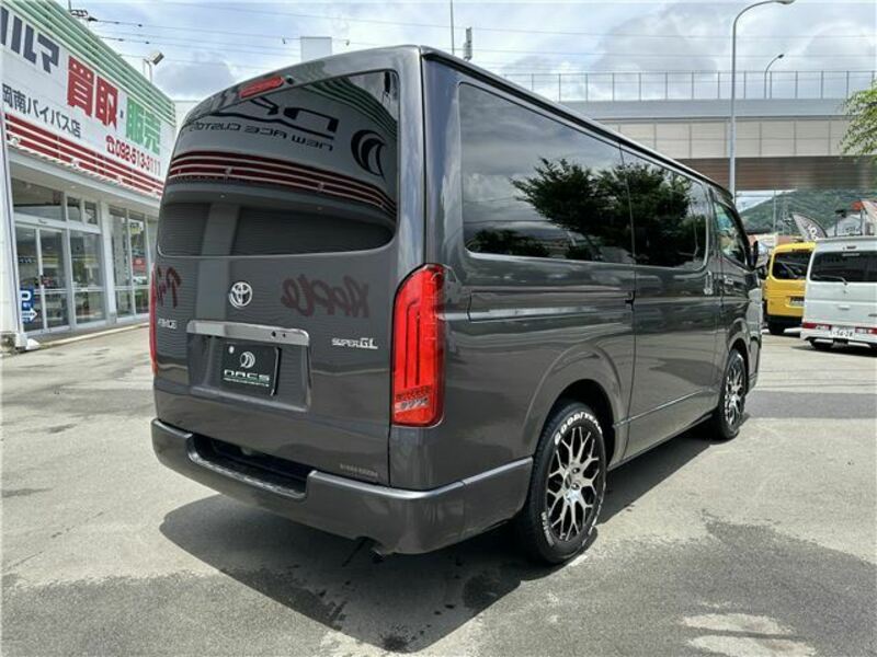 HIACE VAN-3