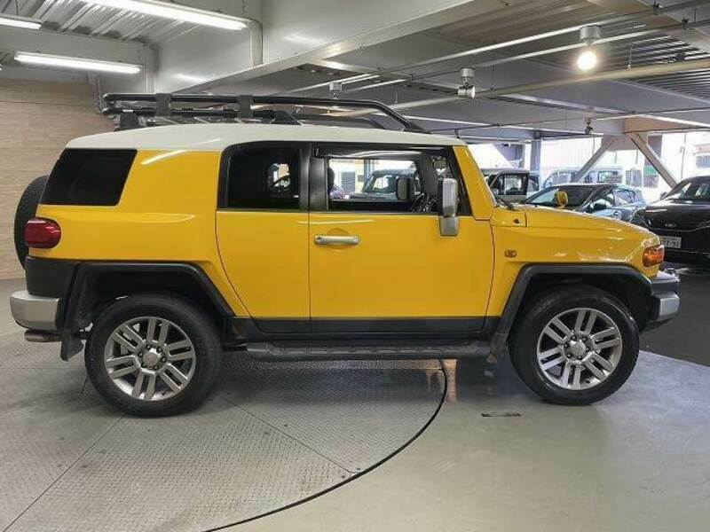 FJ CRUISER-17