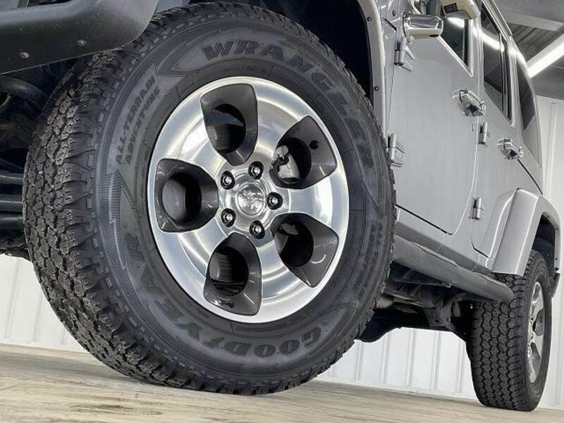 JEEP WRANGLER-18