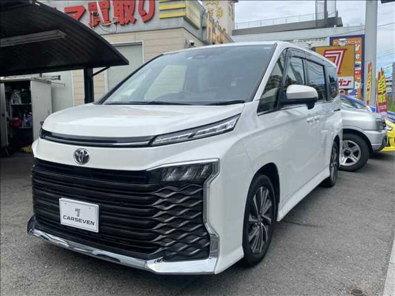 TOYOTA　VOXY