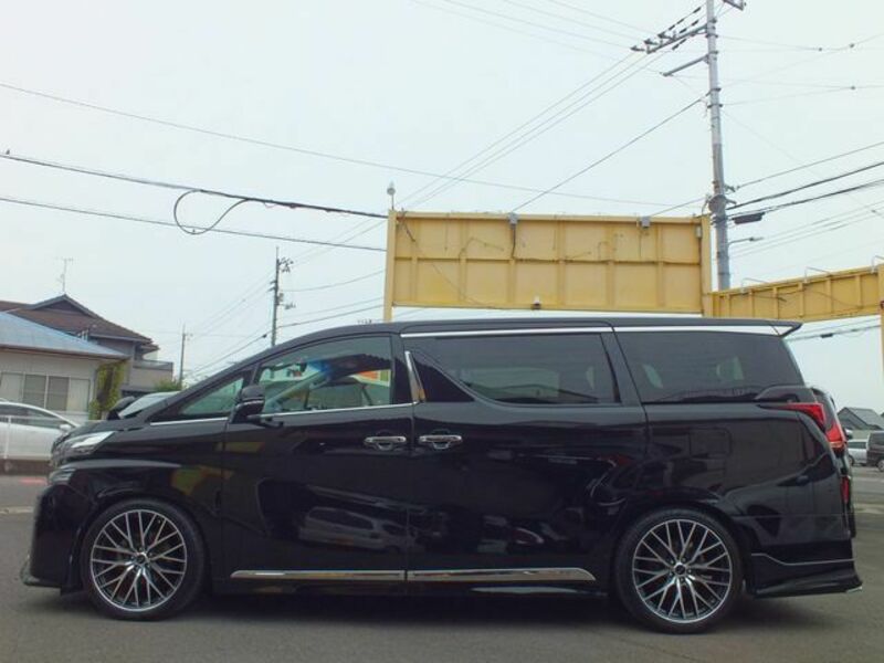 VELLFIRE-3