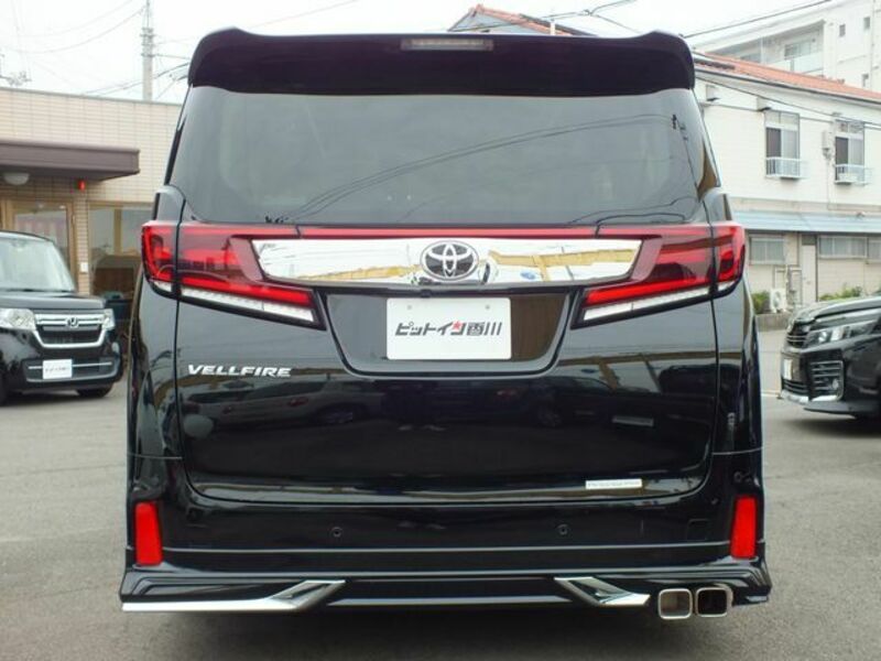 VELLFIRE-7