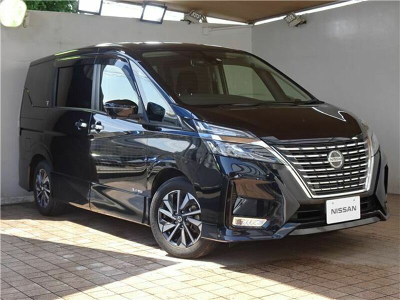 NISSAN　SERENA