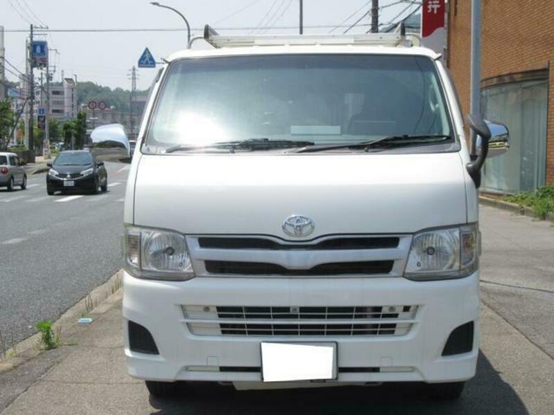 HIACE VAN-4