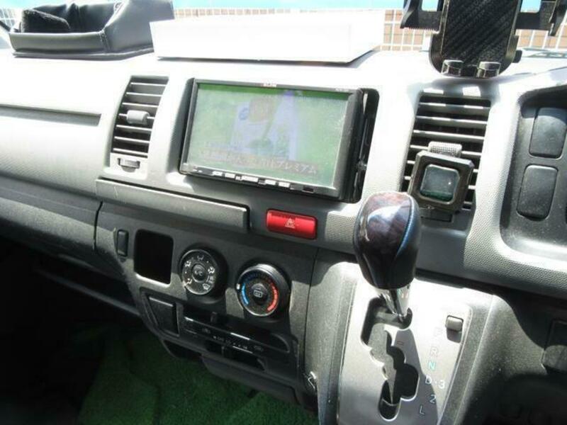 HIACE VAN-14