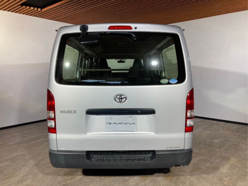 HIACE VAN-7