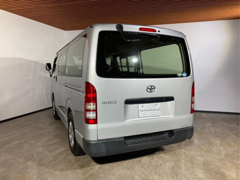 HIACE VAN-6