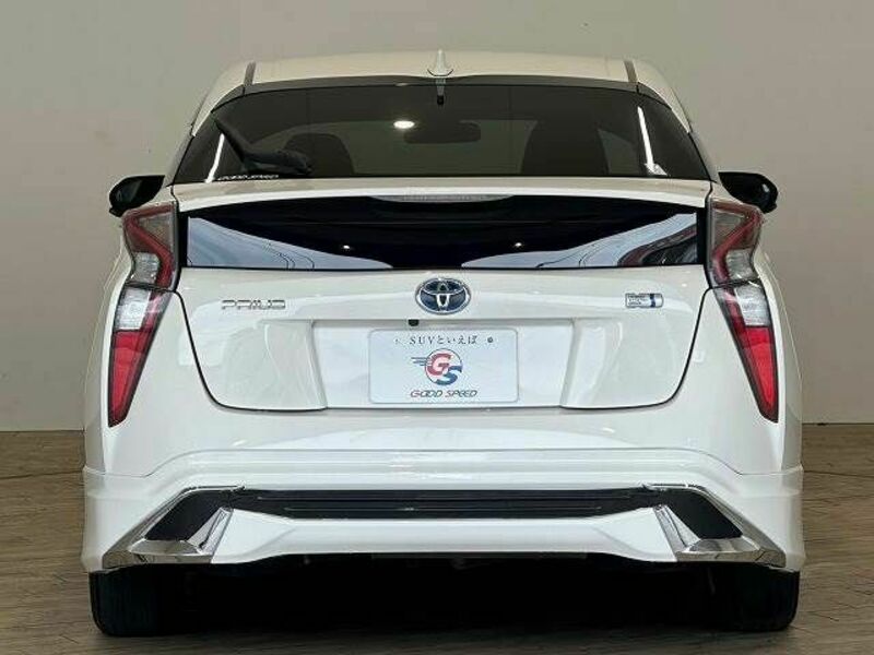 PRIUS-12