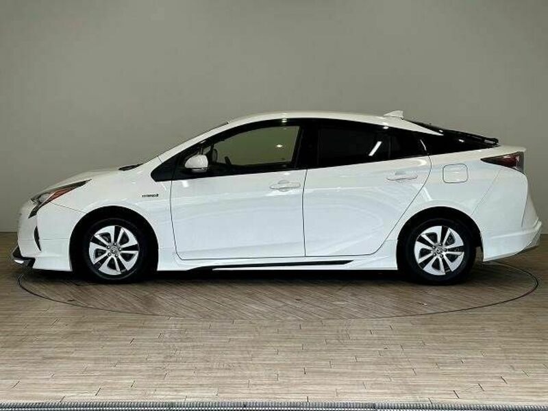 PRIUS-14