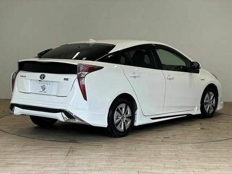 PRIUS-15