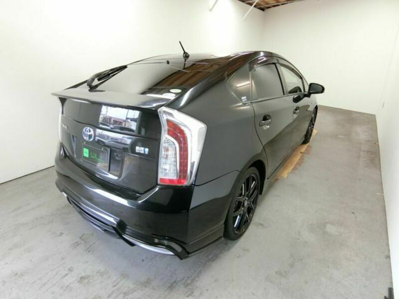 PRIUS-5