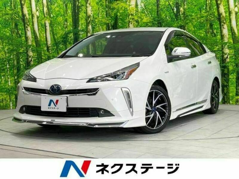 TOYOTA　PRIUS