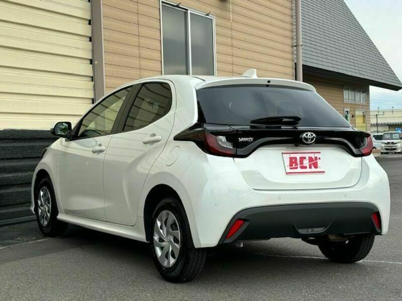 YARIS-8