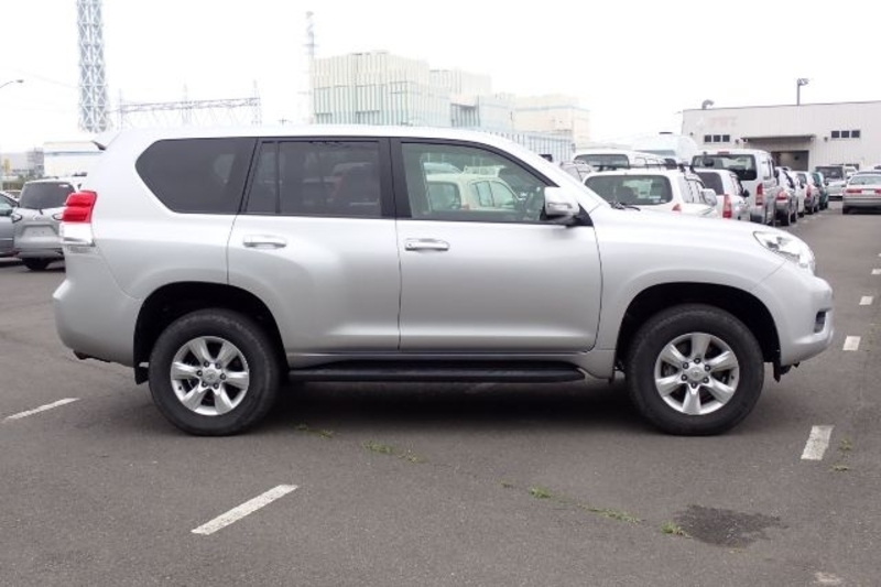 LAND CRUISER PRADO-4