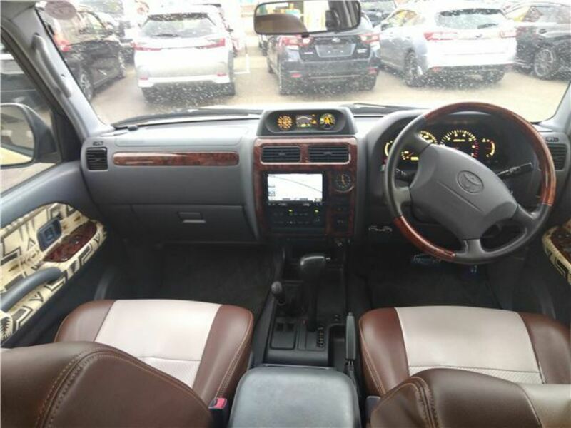 LAND CRUISER PRADO-2