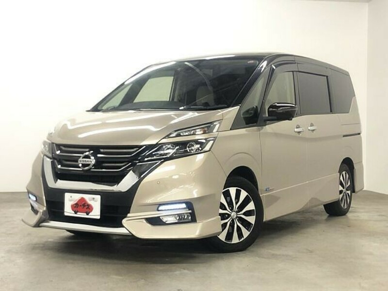 NISSAN　SERENA