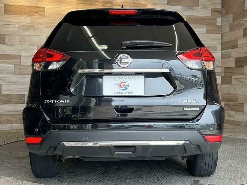 X-TRAIL-18