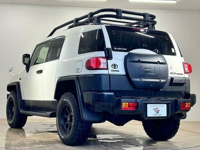 FJ CRUISER-16