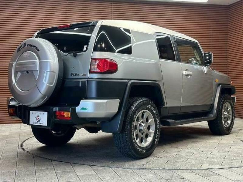 FJ CRUISER-16