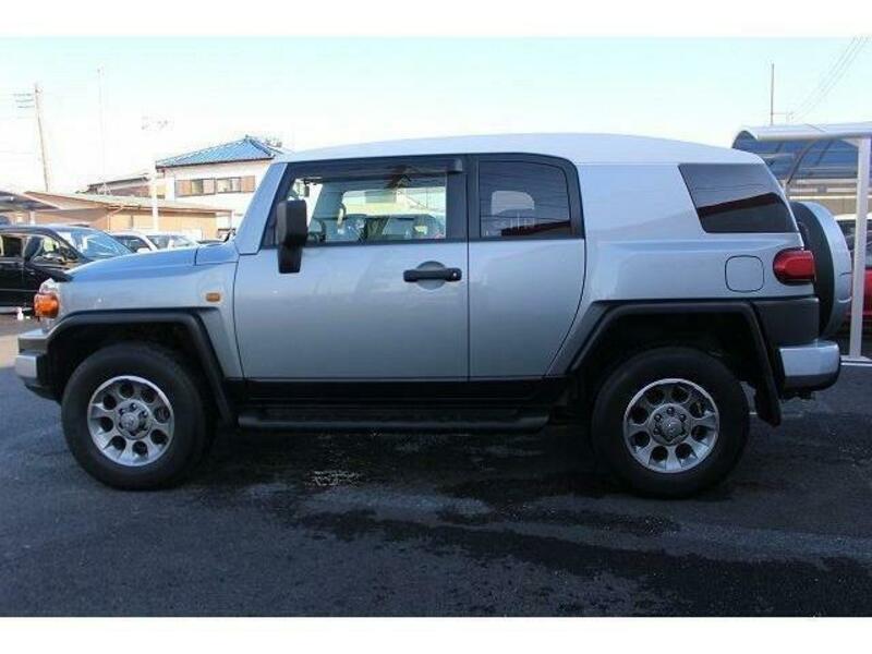 FJ CRUISER-10