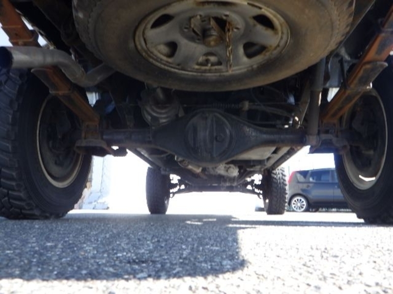 HILUX