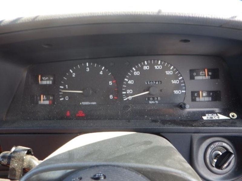 HILUX