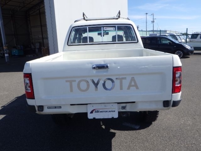 HILUX