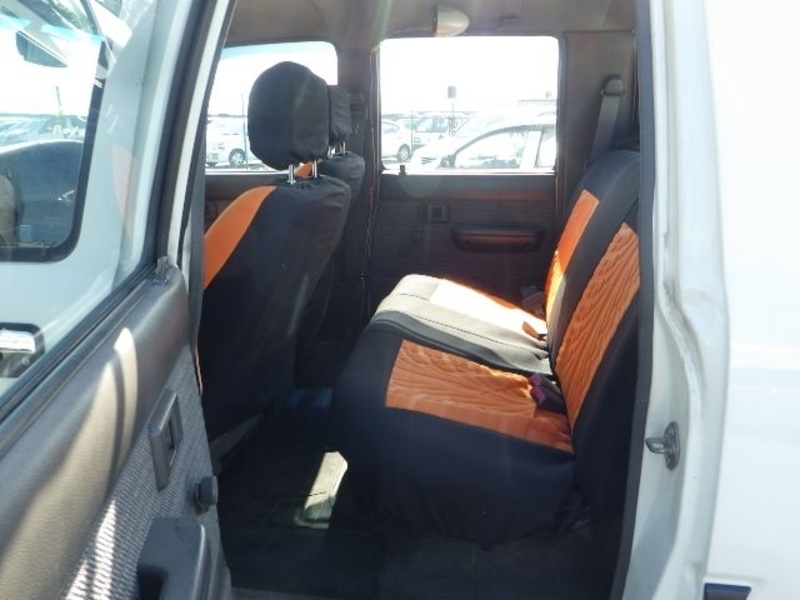 HILUX