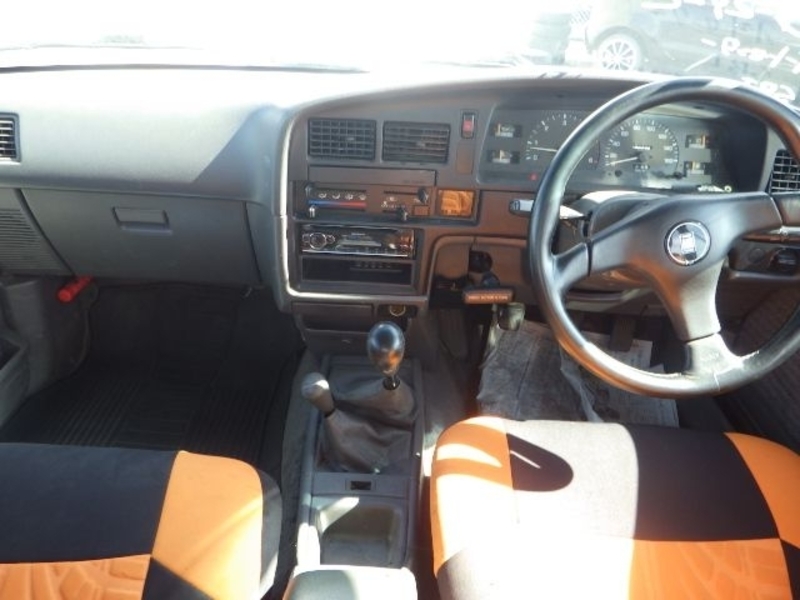 HILUX