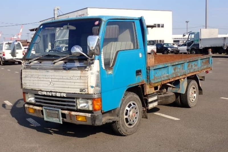 MITSUBISHI　CANTER