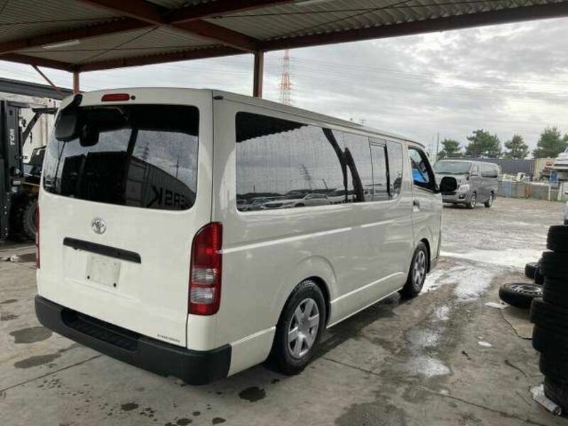 HIACE VAN-8