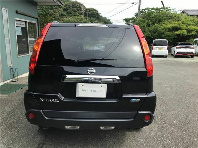 X-TRAIL-1