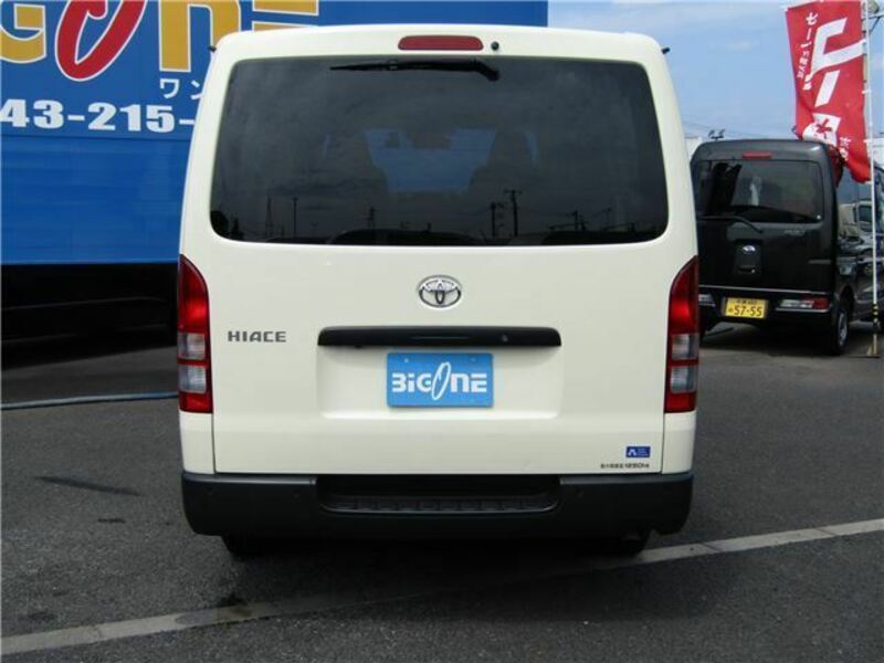 HIACE VAN-1