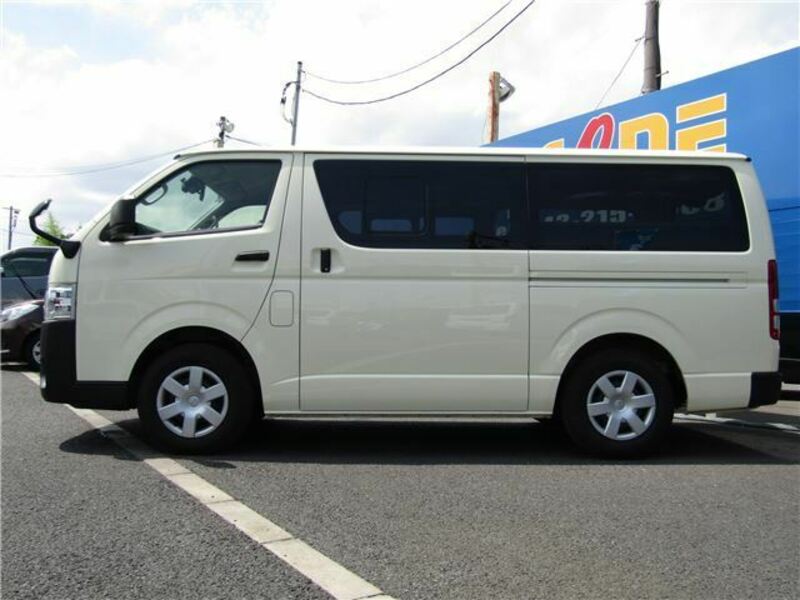 HIACE VAN-13