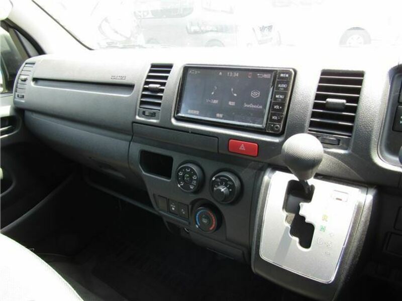 HIACE VAN-32