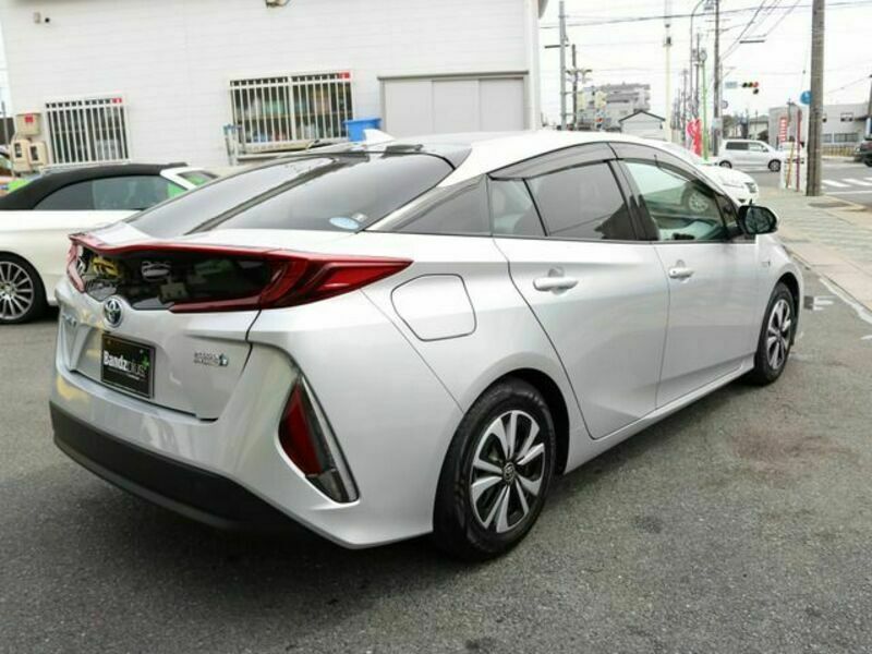 PRIUS PHV-8