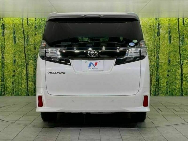 VELLFIRE-16