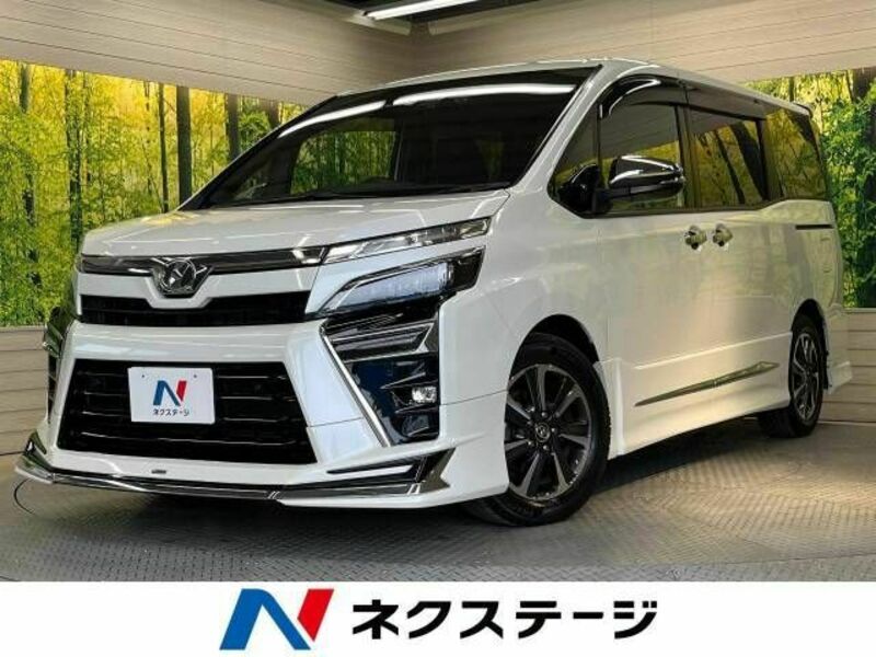 TOYOTA　VOXY