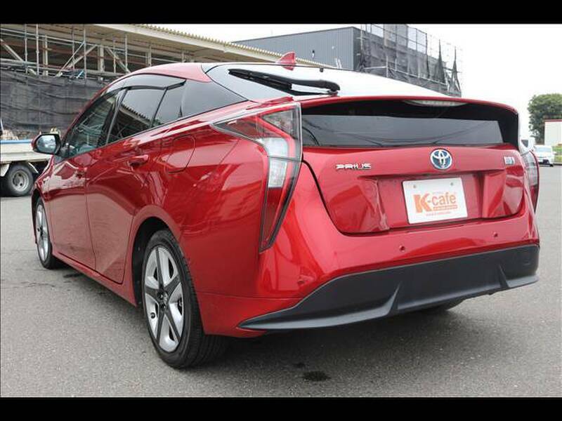 PRIUS-6