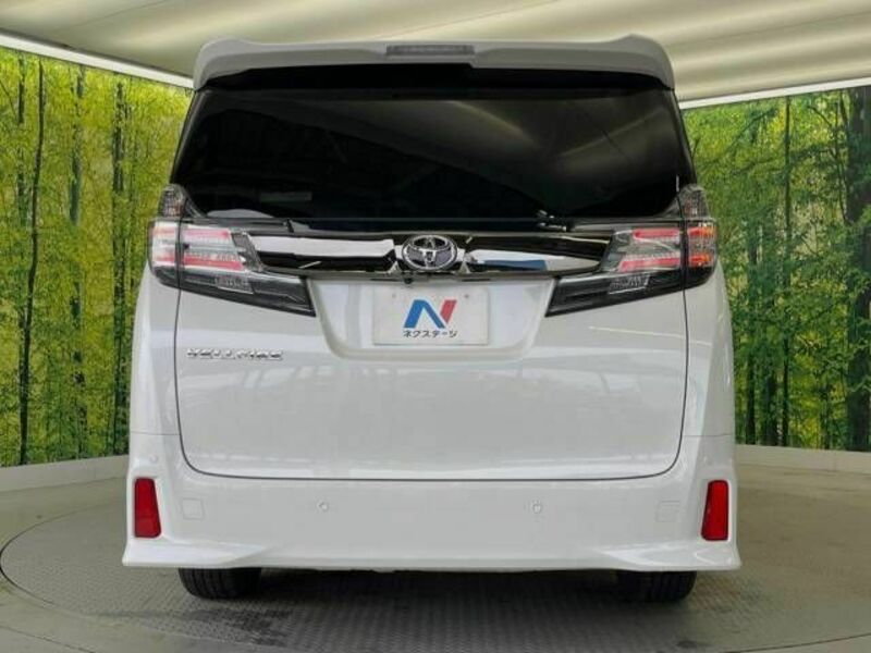 VELLFIRE-16