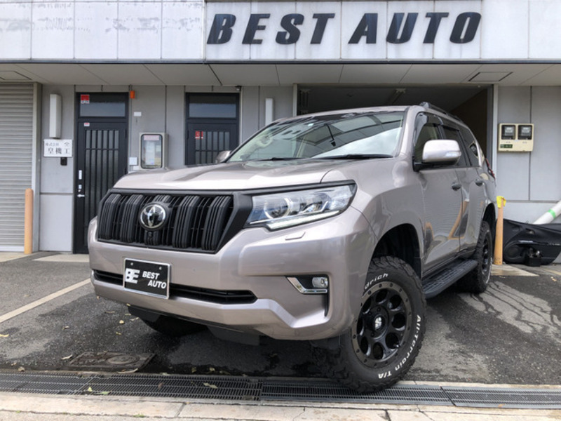 TOYOTA　LAND CRUISER PRADO