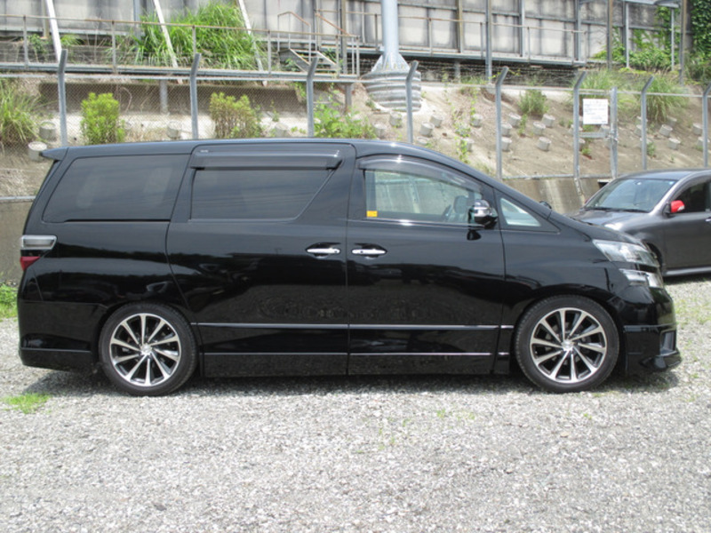 VELLFIRE-6