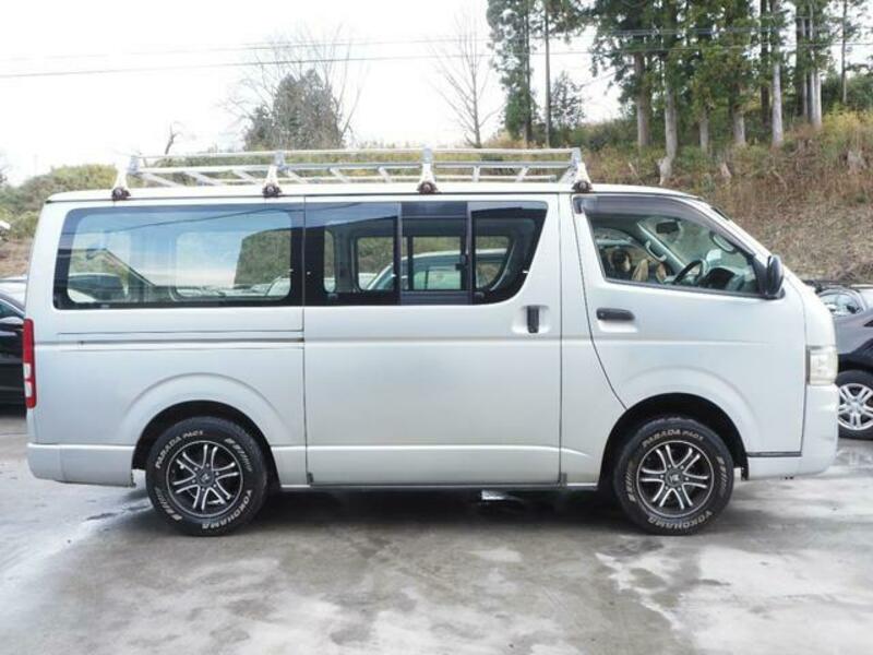 HIACE VAN-2