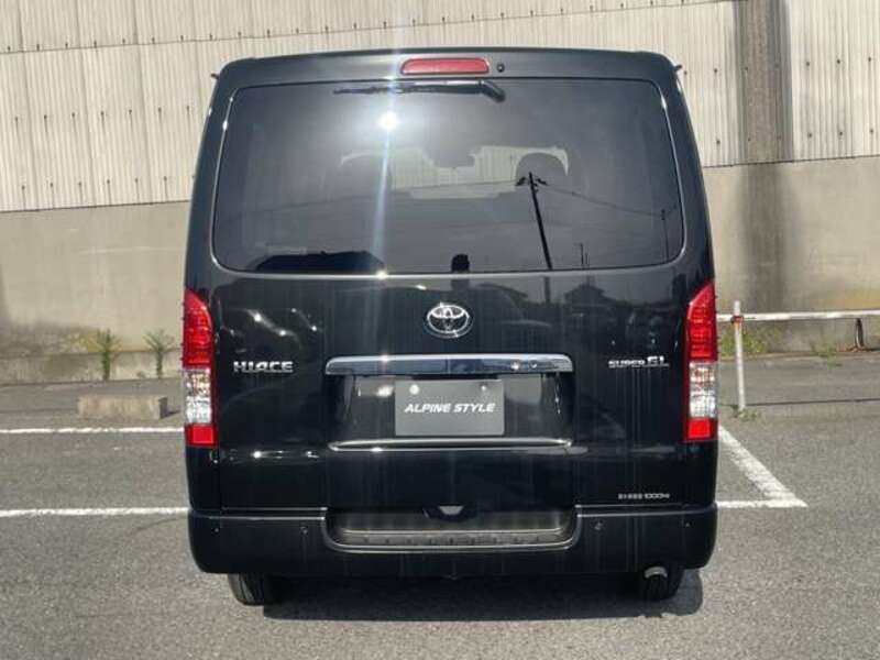 HIACE VAN-12