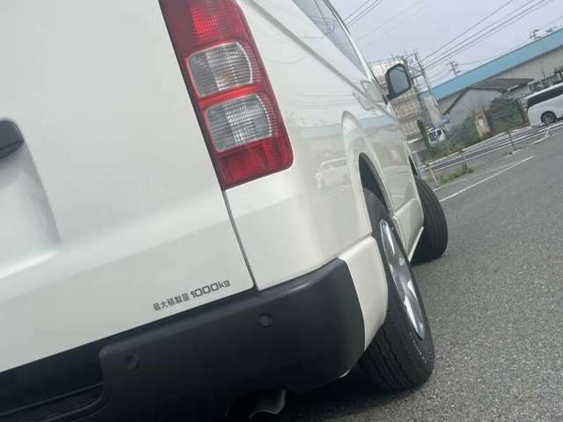 HIACE VAN-17