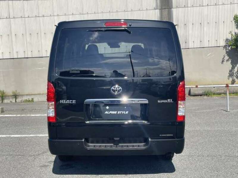 HIACE VAN-12